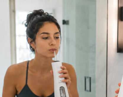 SWSH S20 Water Flosser - White In Use Female